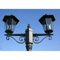 vidaXL Tuinlantaarn Preston 2-arms 215 cm donkergroen